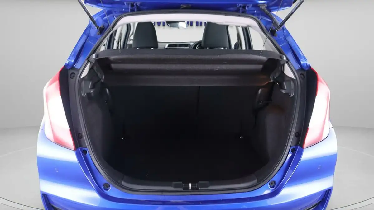 2019-honda-jazz-13-i-vtec-se-big-16
