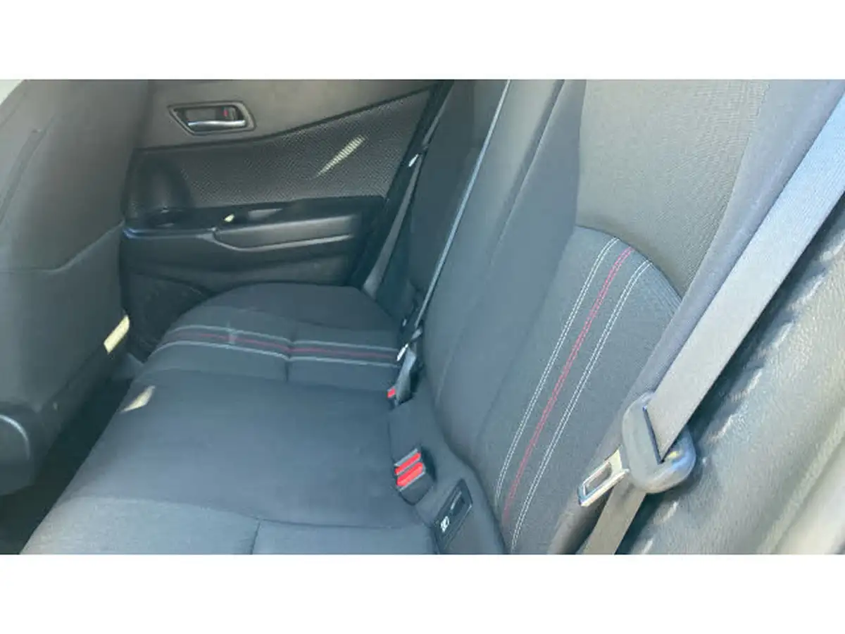 2023-toyota-c-hr-18-vvt-i-gr-sport-big-21