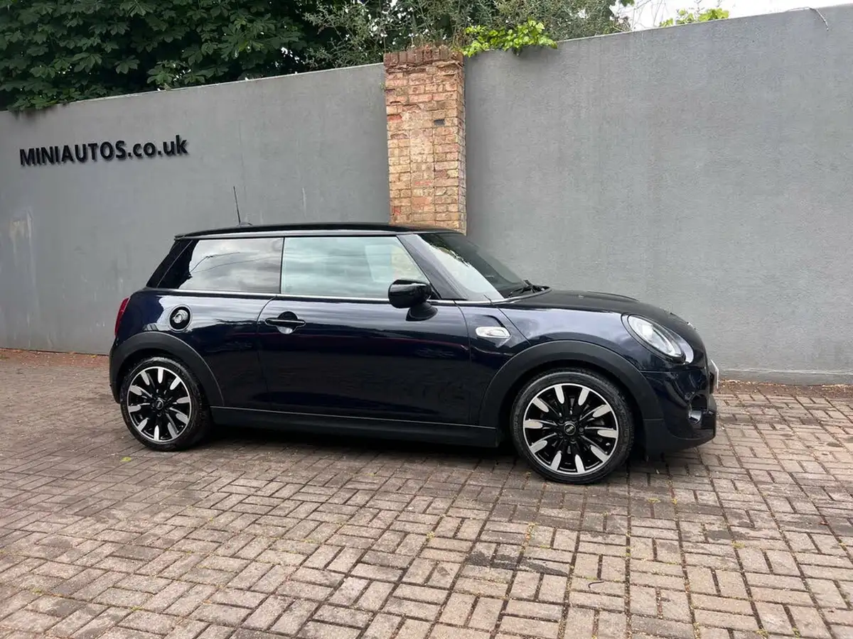 2019-mini-cooper-20-cooper-s-exclusive-189bhp-hatchback-3d-auto-big-2