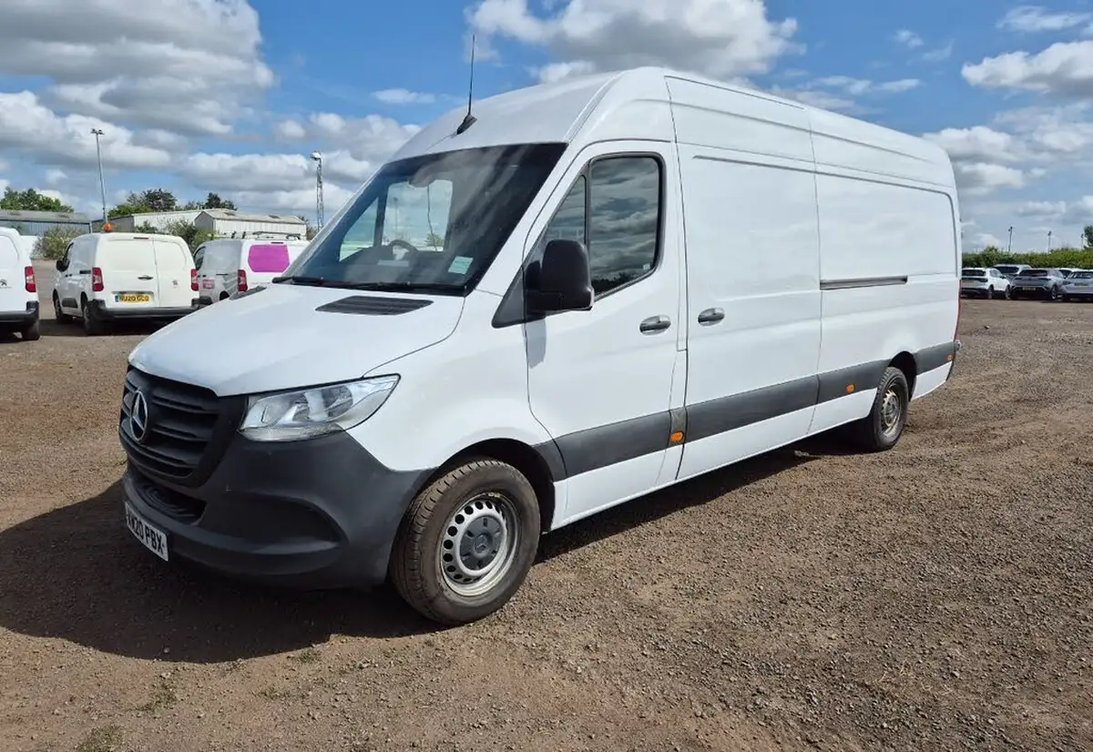 2020-mercedes-benz-sprinter-21cdi-316-l2h1-panel-van-rwd-eco-gear-360-big-10