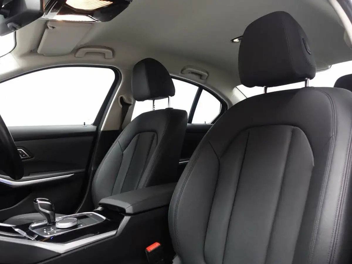 2019-bmw-3-series-big-14