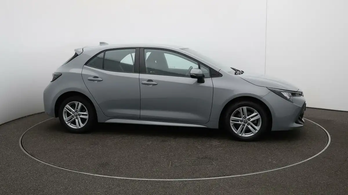 2022-toyota-corolla-18-vvt-i-icon-120bhp-trk-hatchback-5d-big-39