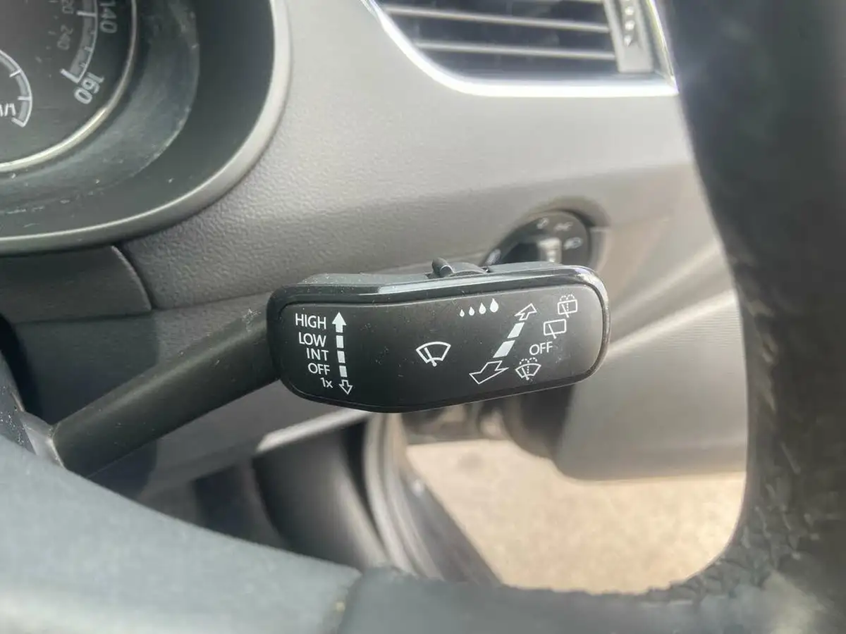 2018-skoda-octavia-16tdi-se-scr-estate-dsg-big-21
