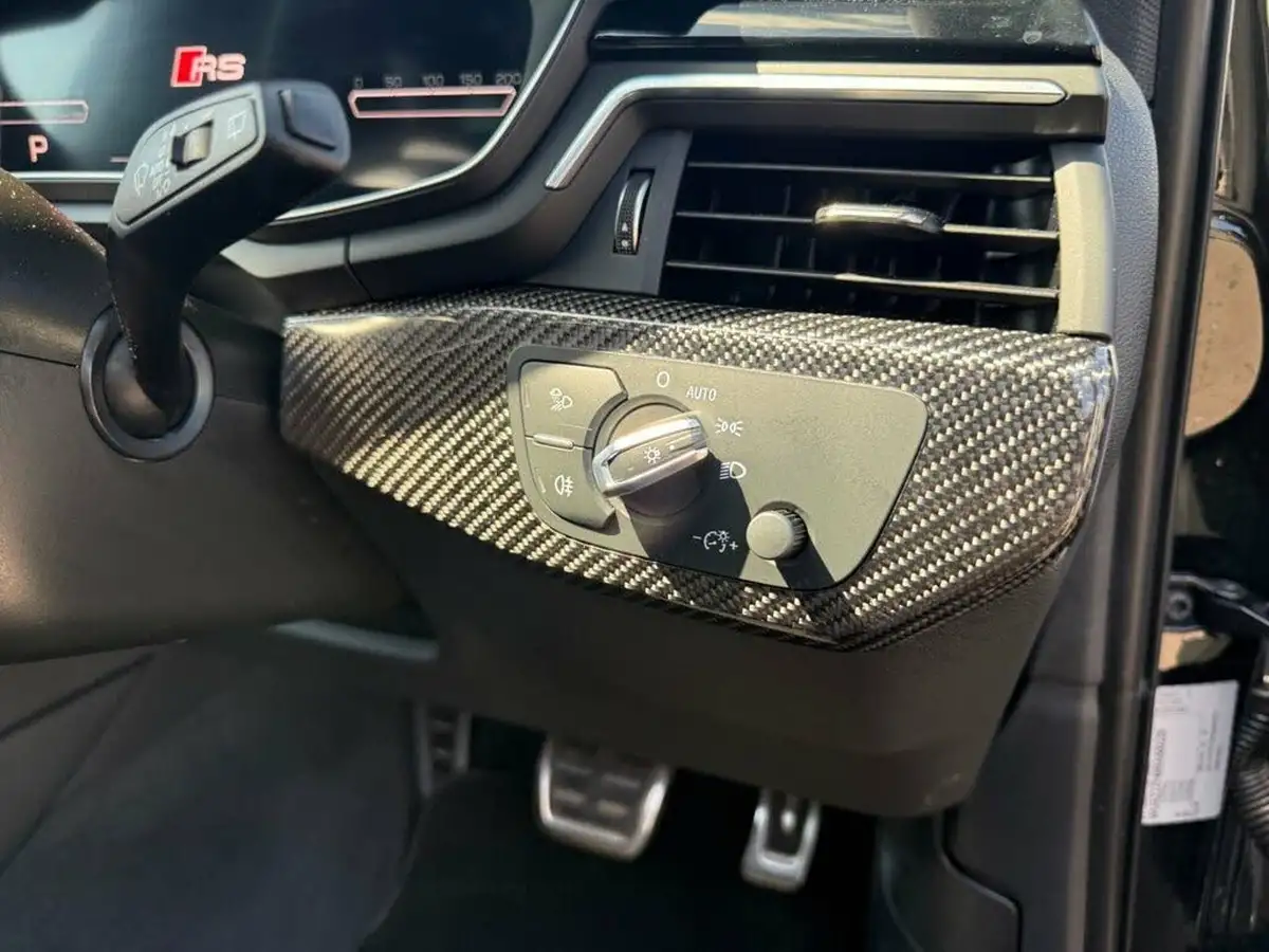 2024-audi-rs4-avant-29-tfsi-carbon-black-big-22