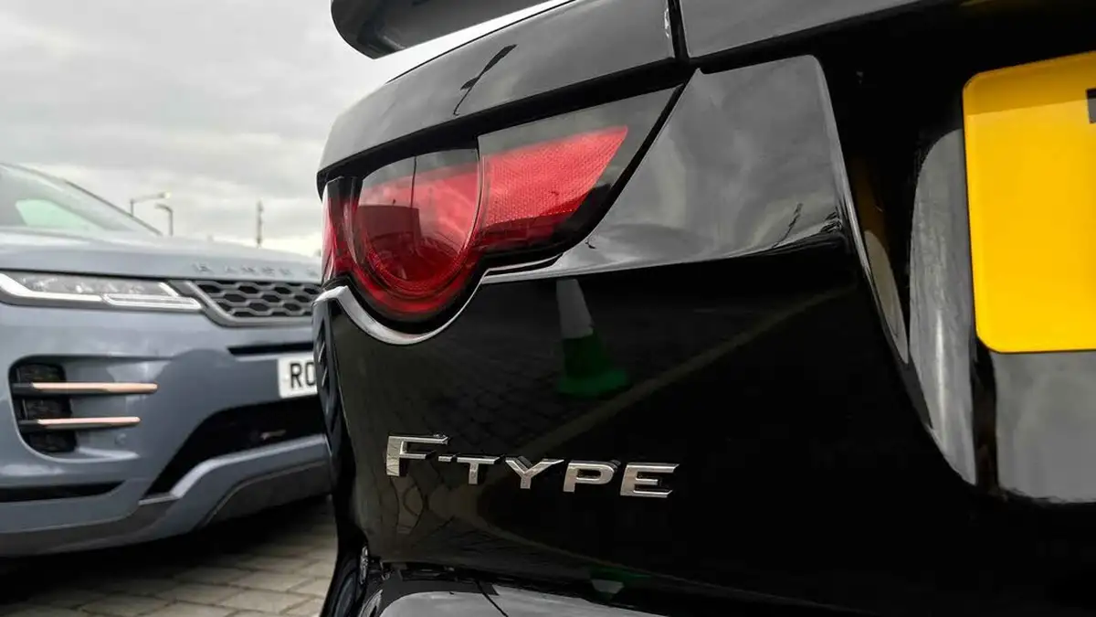 2020-jaguar-f-type-30-v6-sc-r-dynamic-380ps-coupe-auto-big-18