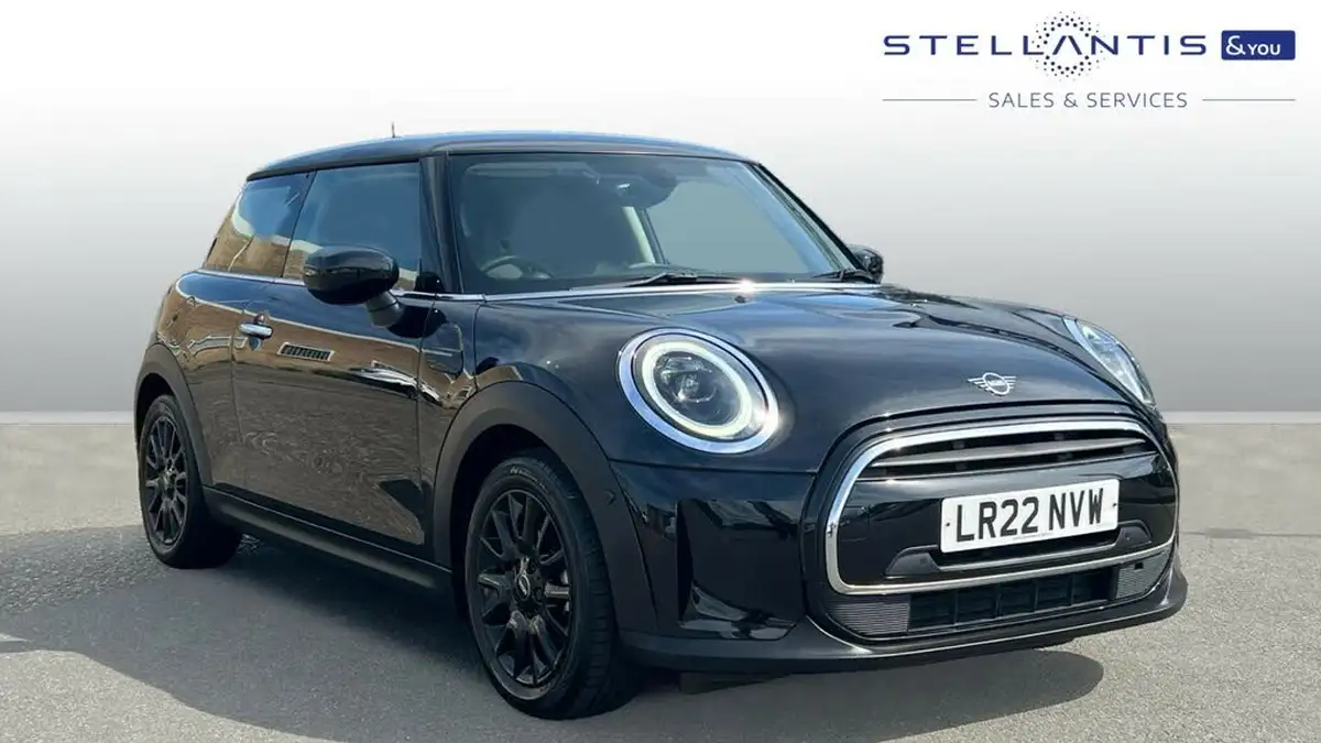 2022-mini-cooper-15-cooper-classic-hatchback-3d-auto-big-0