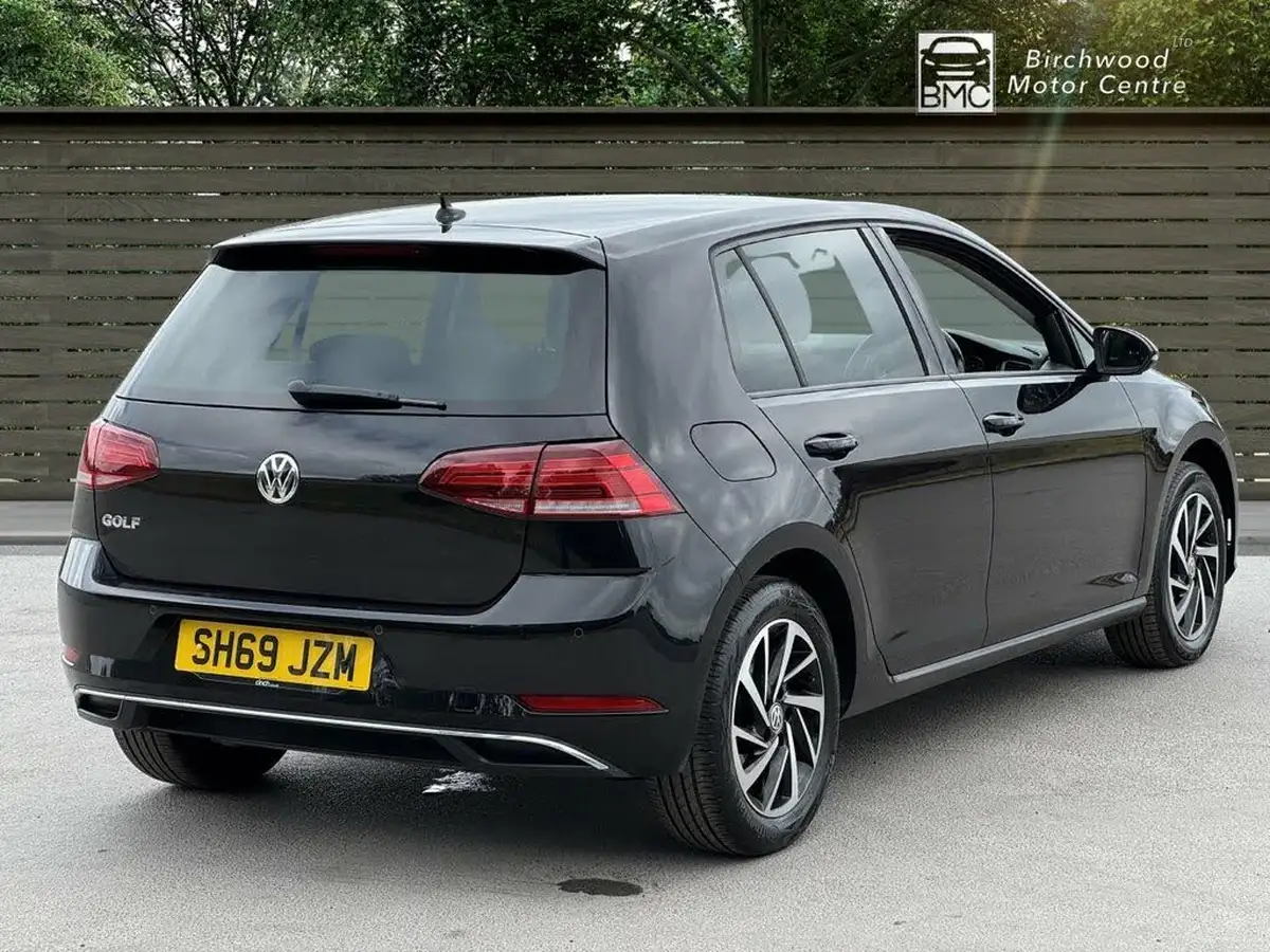 2020-volkswagen-golf-15-tsi-match-edition-150ps-hatchback-big-5