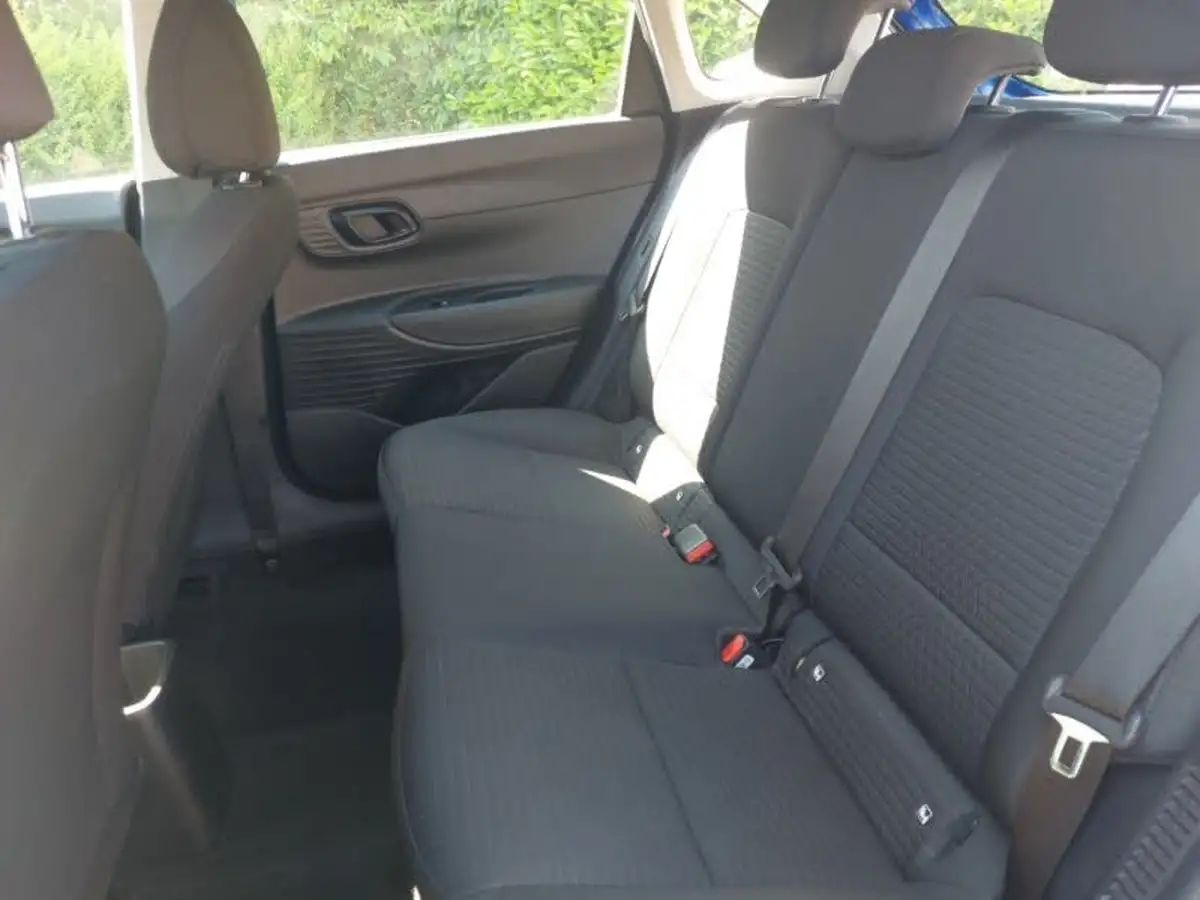 2022-hyundai-i20-10-t-gdi-se-connect-eclutch-imt-big-5