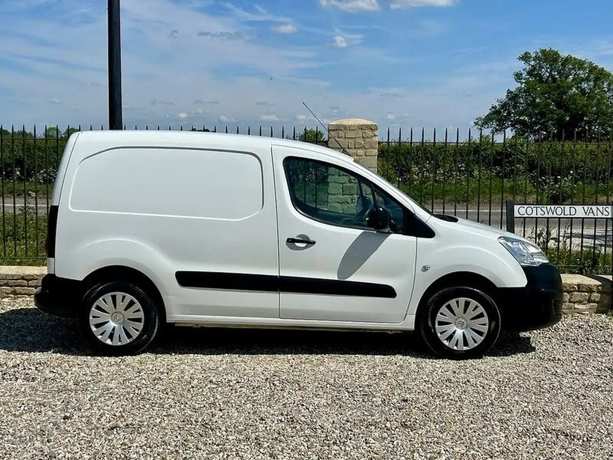 2017-citroen-berlingo-16td-l1-850-enterprise-special-edition-16bluehdi-100eu6-panel-big-4