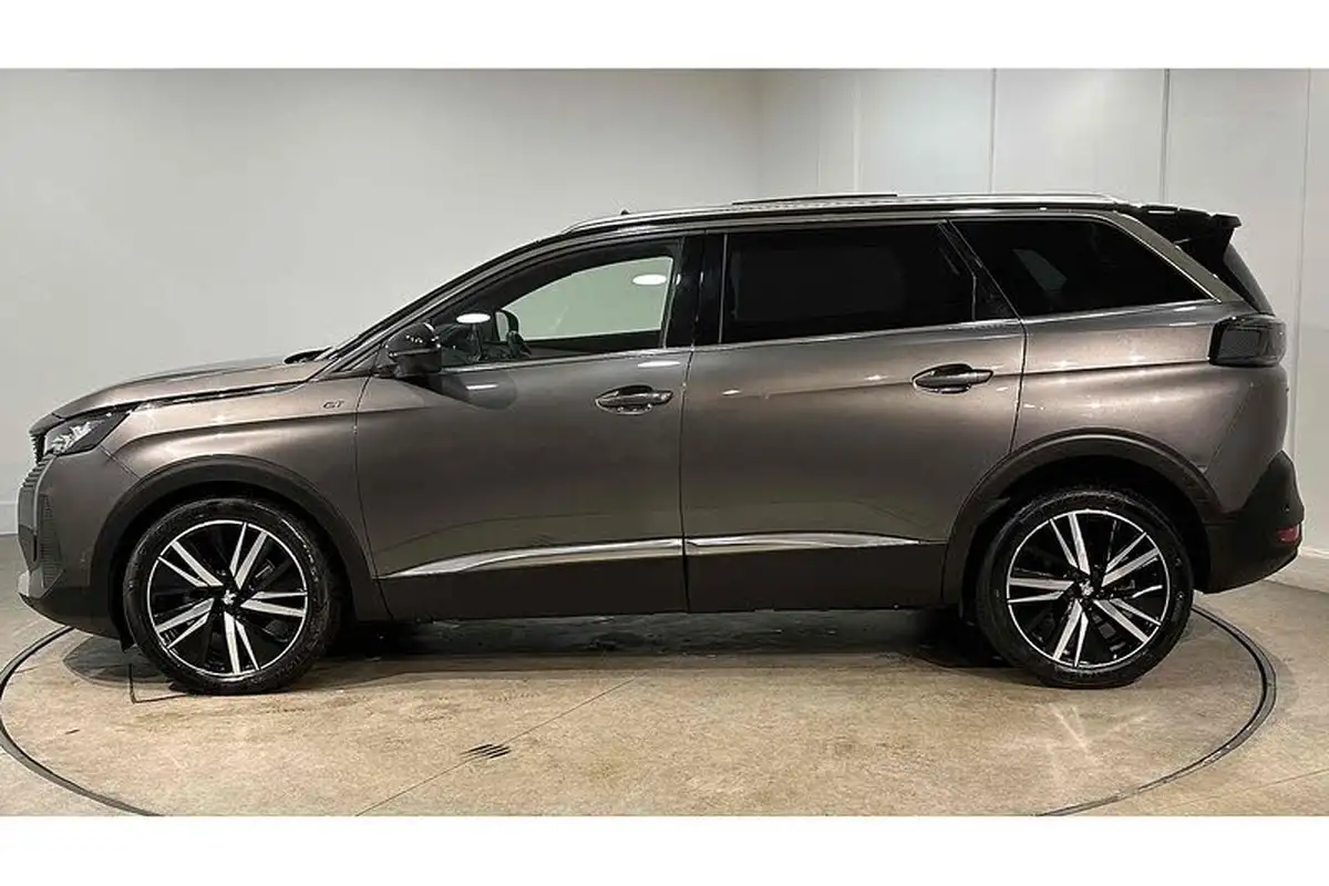 2022-peugeot-5008-suv-12-puretech-gt-premium-big-6