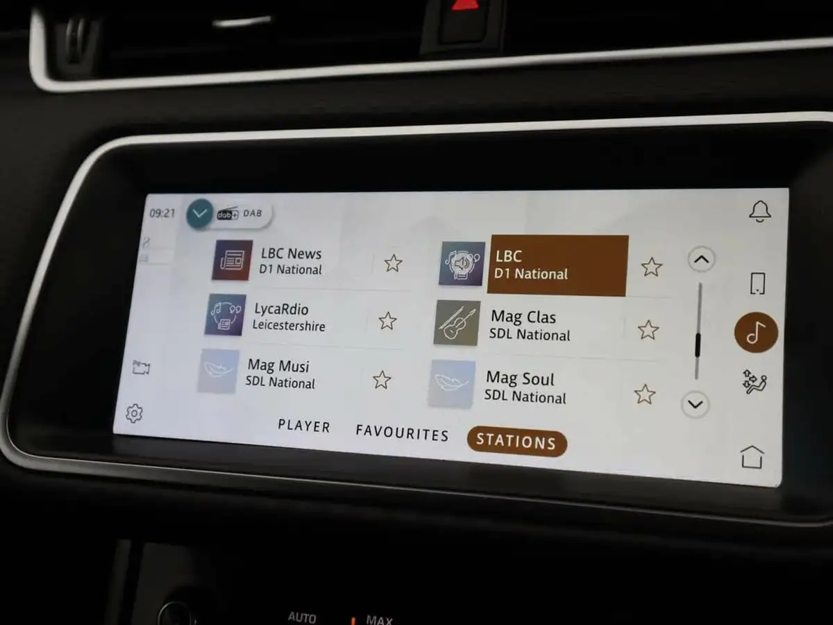 2021-land-rover-range-rover-evoque-20-d165-big-20