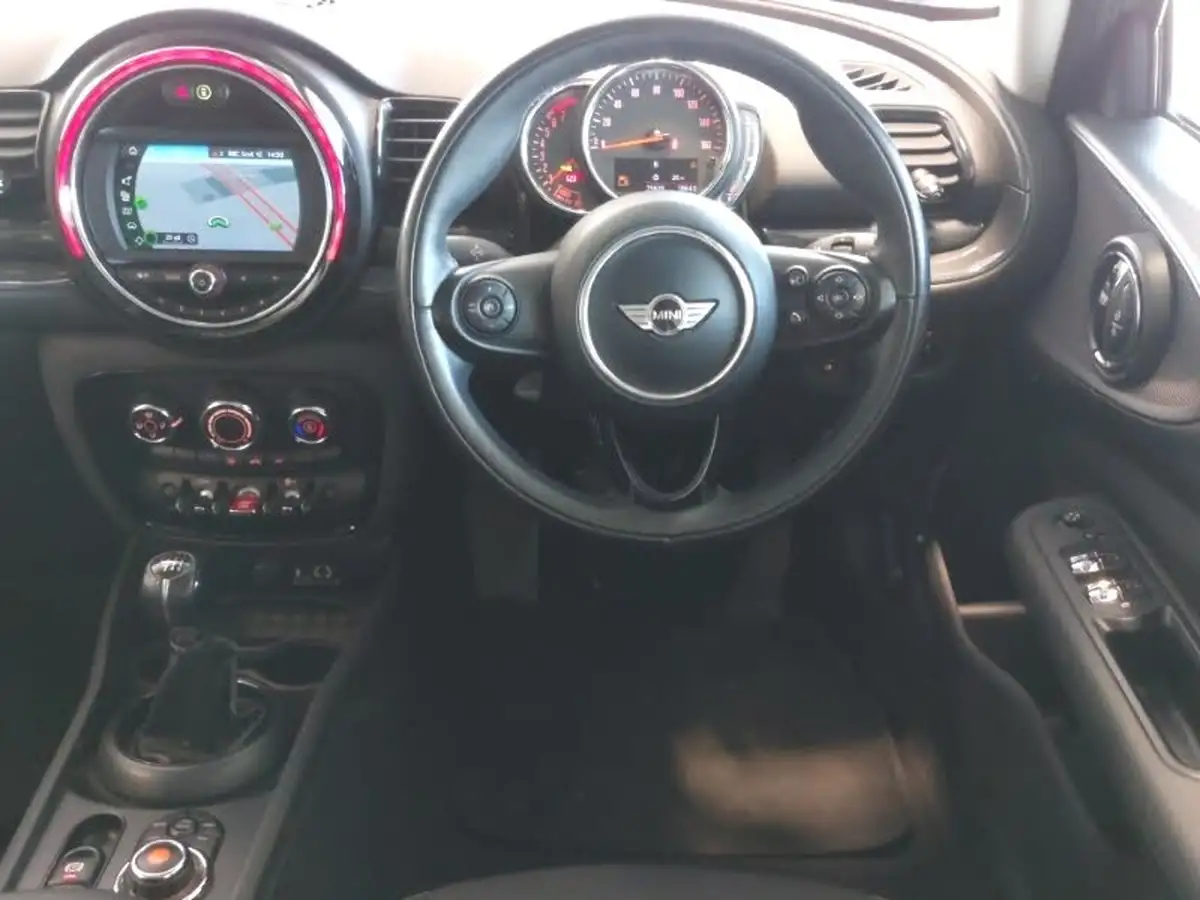 2018-mini-clubman-15-cooper-ss-big-6