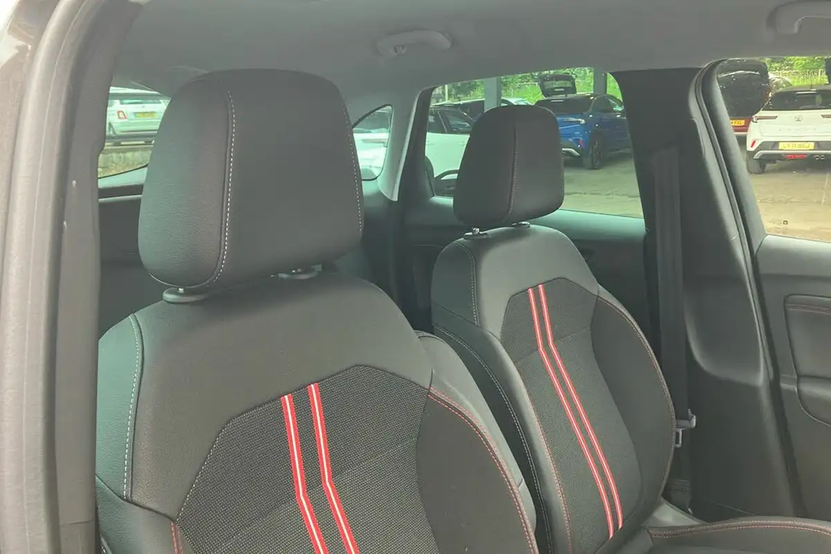 2023-vauxhall-crossland-12-gs-130ps-auto-big-29