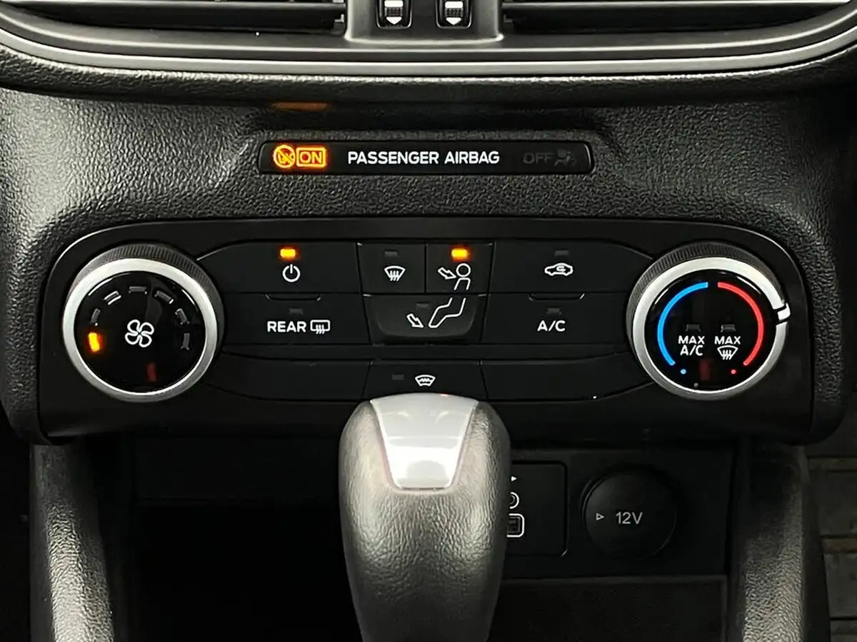 2022-ford-focus-10t-trend-hybrid-mhev-estate-powershift-big-13