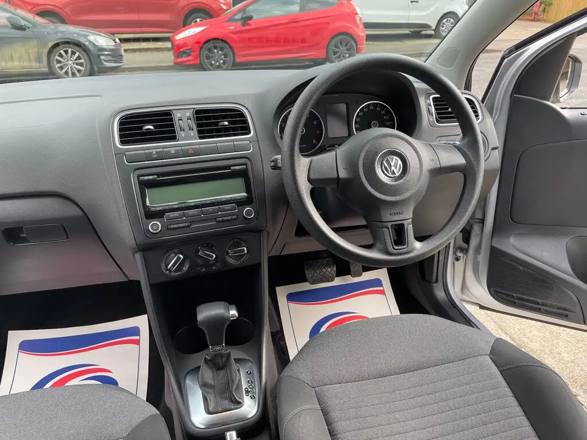 2009-volkswagen-polo-14-se-86ps-5d-dsg-big-19