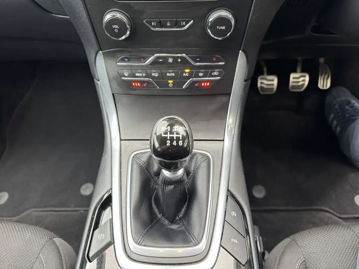 2016-ford-s-max-20tdci-titanium-sport-210ps-x-pack-powershift-big-14