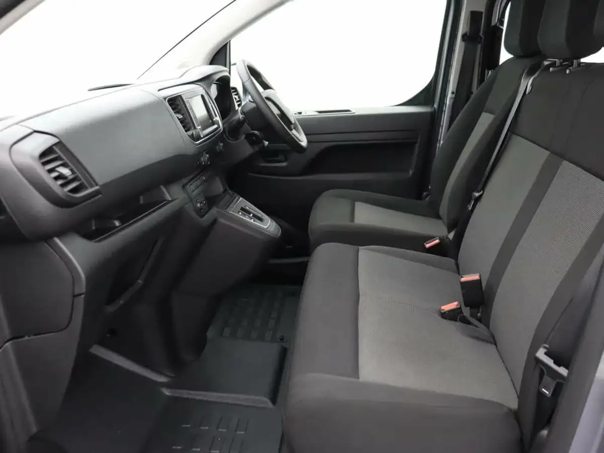 2023-vauxhall-vivaro-life-e-combi-l-big-29