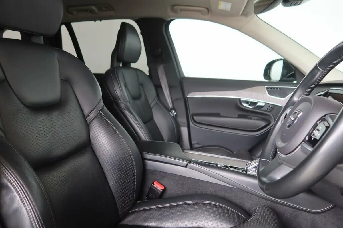 2021-volvo-xc90-20-t8-inscription-390bhp-big-13