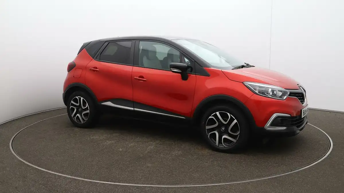 2019-renault-captur-09-tce-iconic-big-44