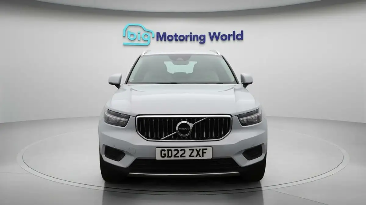 2022-volvo-xc40-20-b4-inscription-awd-big-2