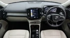 2022-volvo-xc40-20-b4-inscription-awd-small-13