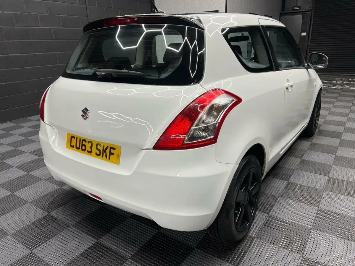 2013-suzuki-swift-12-sz2-3d-big-2