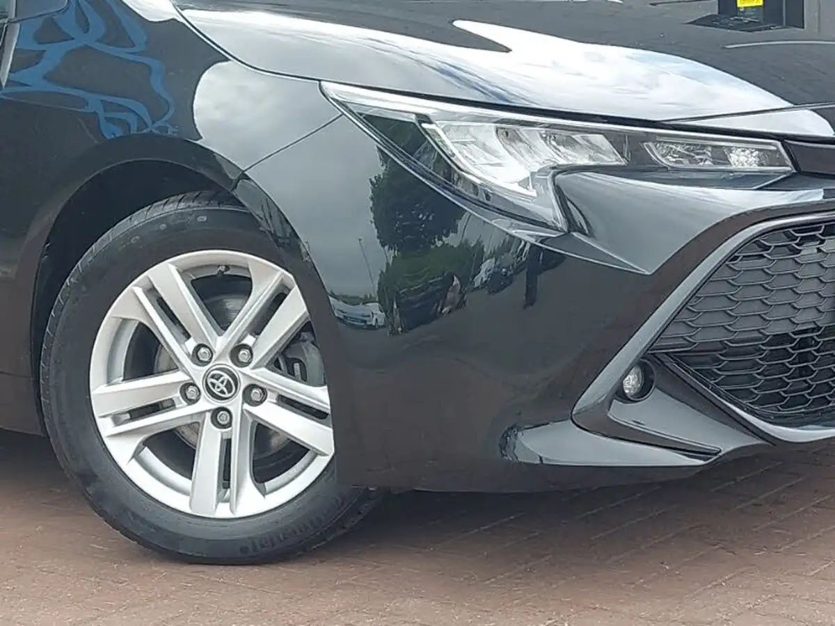 2022-toyota-corolla-18-vvt-i-icon-120bhp-trk-hatchback-5d-big-8