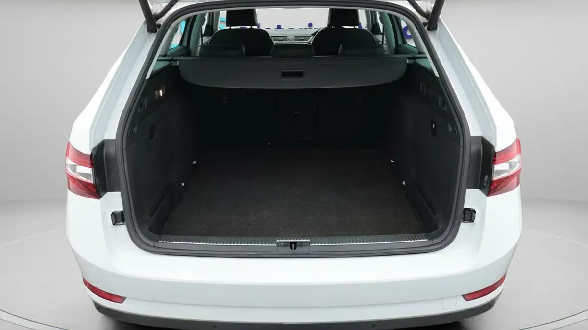 2018-skoda-superb-20tdi-scr-se-l-executive-190ps-estate-big-17