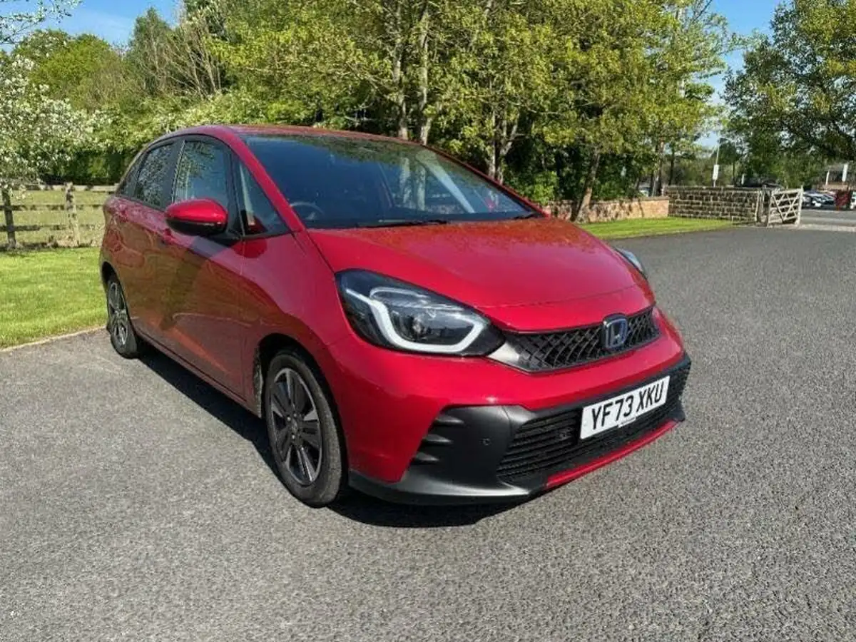 2023-honda-jazz-15-i-mmd-advance-big-0