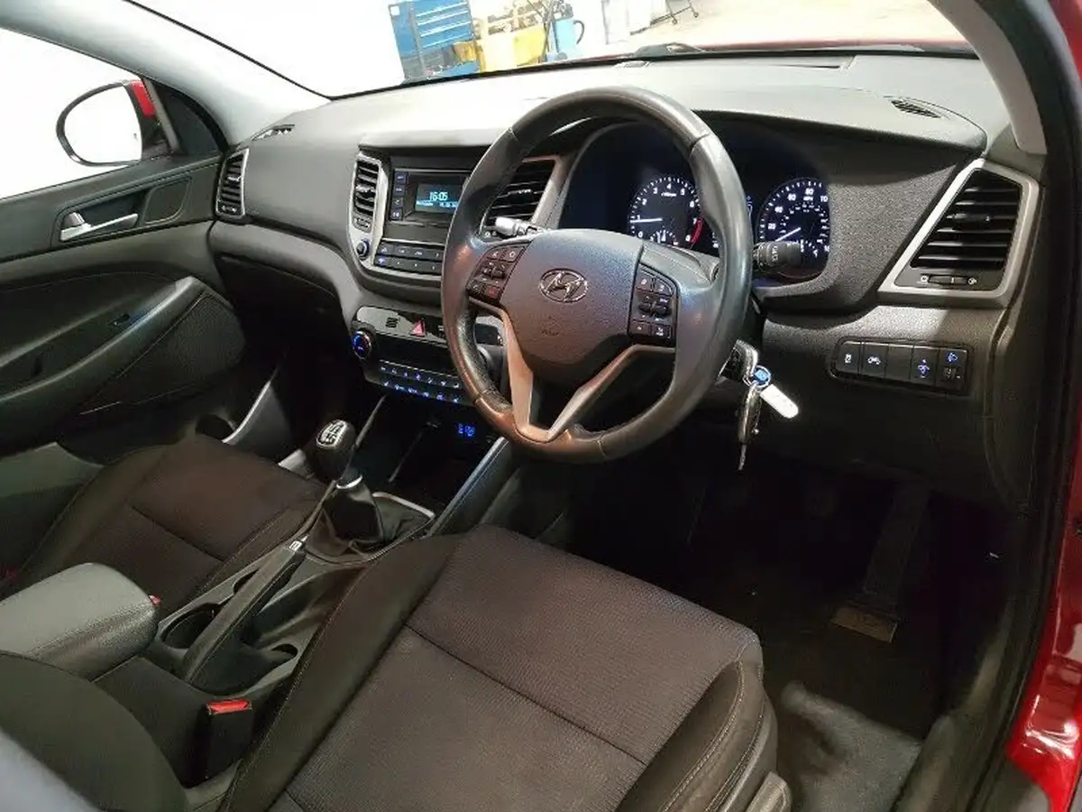 2017-hyundai-tucson-16-gdi-blue-drive-se-big-15
