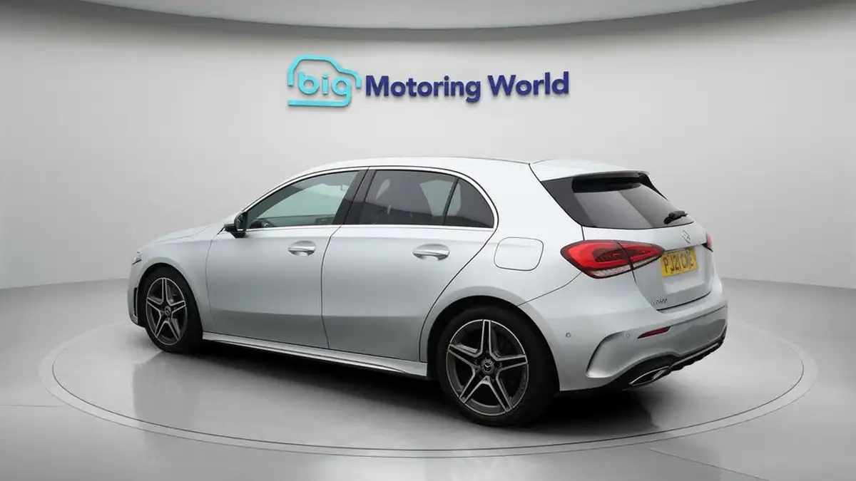 2021-mercedes-benz-a-class-20-a250-amg-line-executive-hatchback-5d-big-5