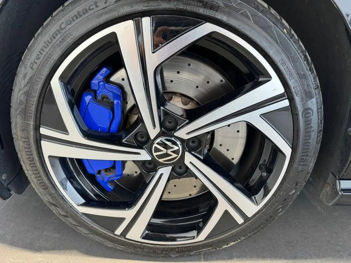 2022-volkswagen-golf-20-tsi-r-320ps-hatchback-big-13