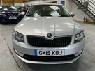 2015-skoda-octavia-20tdi-elegance-hatchback-small-9