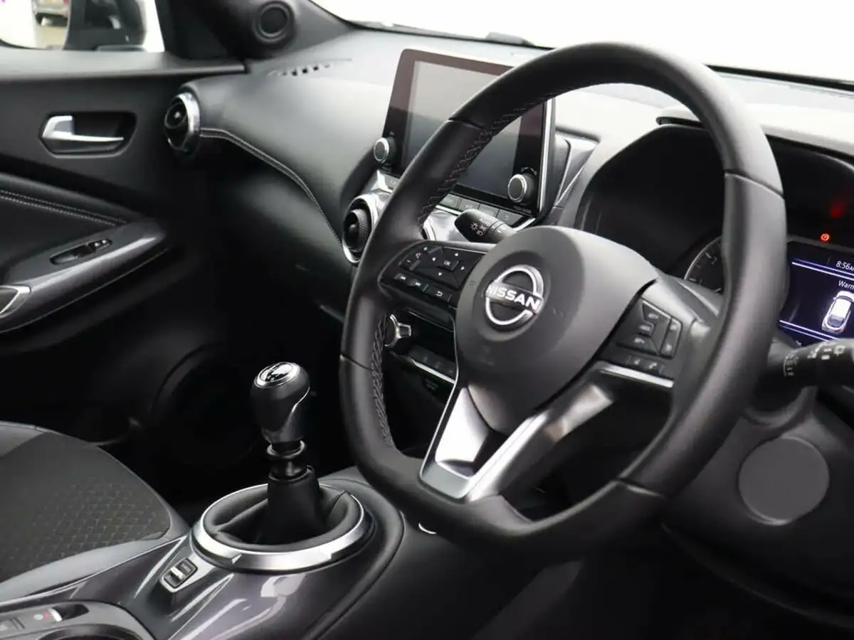 2023-nissan-juke-10-dig-t-n-connecta-big-6