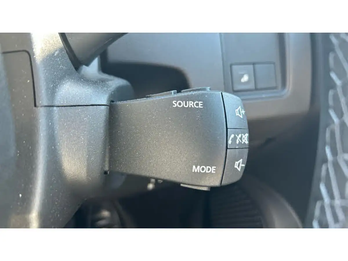 2024-dacia-duster-13-tce-journey-130bhp-1332cc-big-37