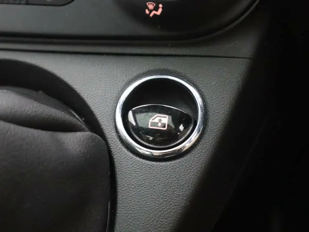 2022-fiat-500-10-dolcevita-big-31