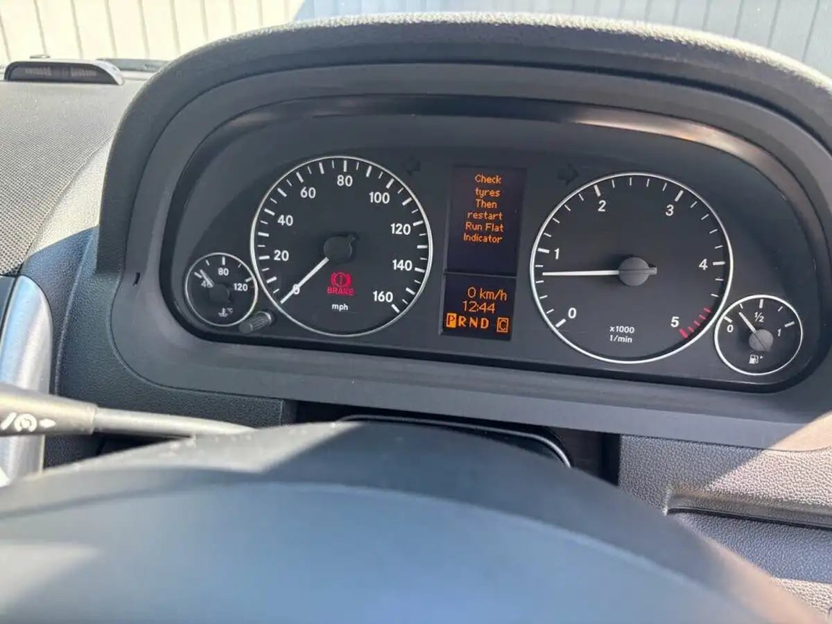 2009-mercedes-benz-a-class-20td-a160-avantgarde-se-5d-cvt-new-gen-big-30