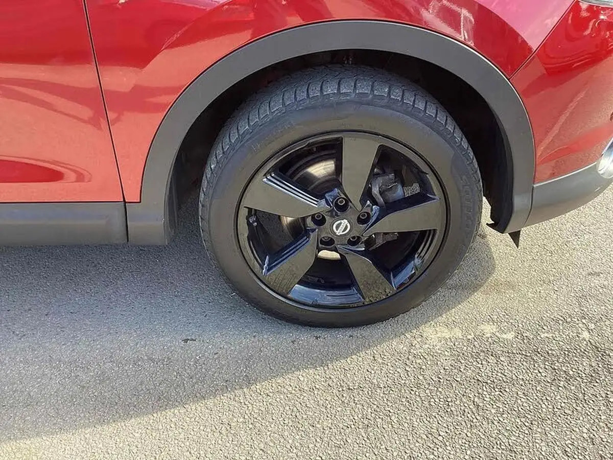 2015-nissan-qashqai-12-n-tec-big-25