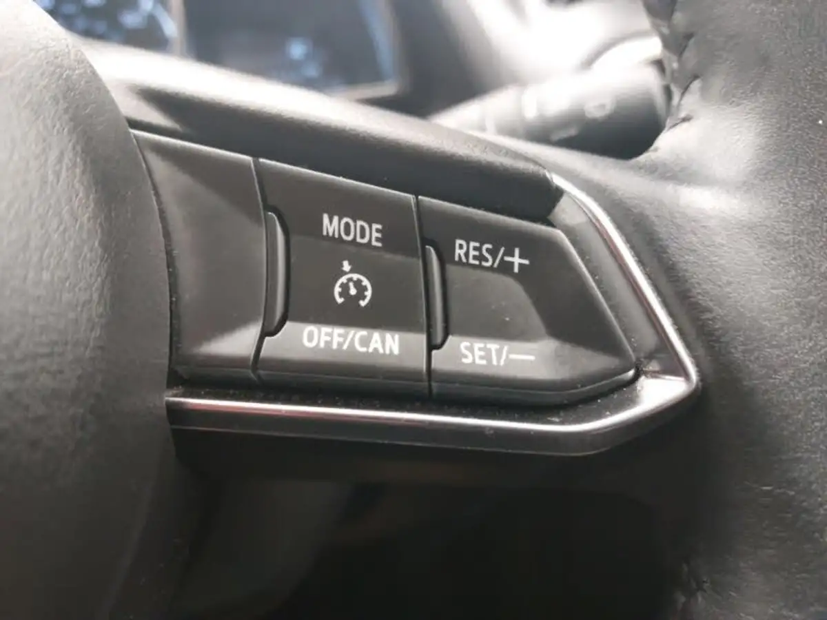 2022-mazda-mazda2-15-e-skyactiv-g-sport-big-12