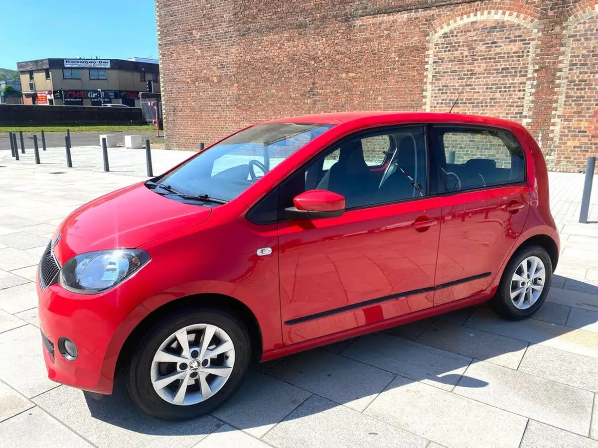 2013-skoda-citigo-10-elegance-59bhp-5d-big-2