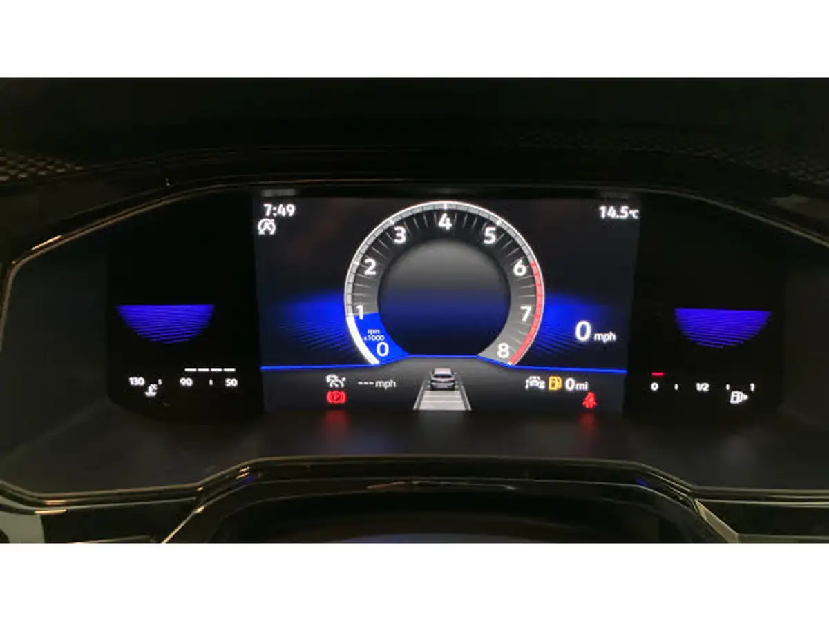2022-volkswagen-polo-10-tsi-life-big-10