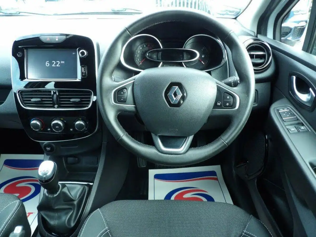 2018-renault-clio-12-dynamique-nav-big-8