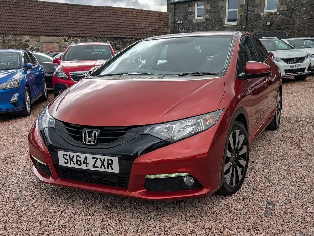 2014-honda-civic-18-se-plus-hatchback-big-4