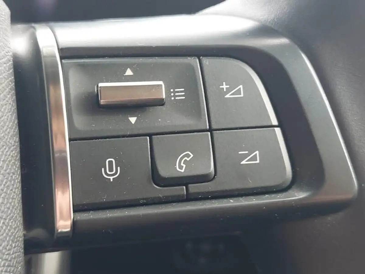 2022-citroen-c4-12-puretech-shine-130ps-big-16