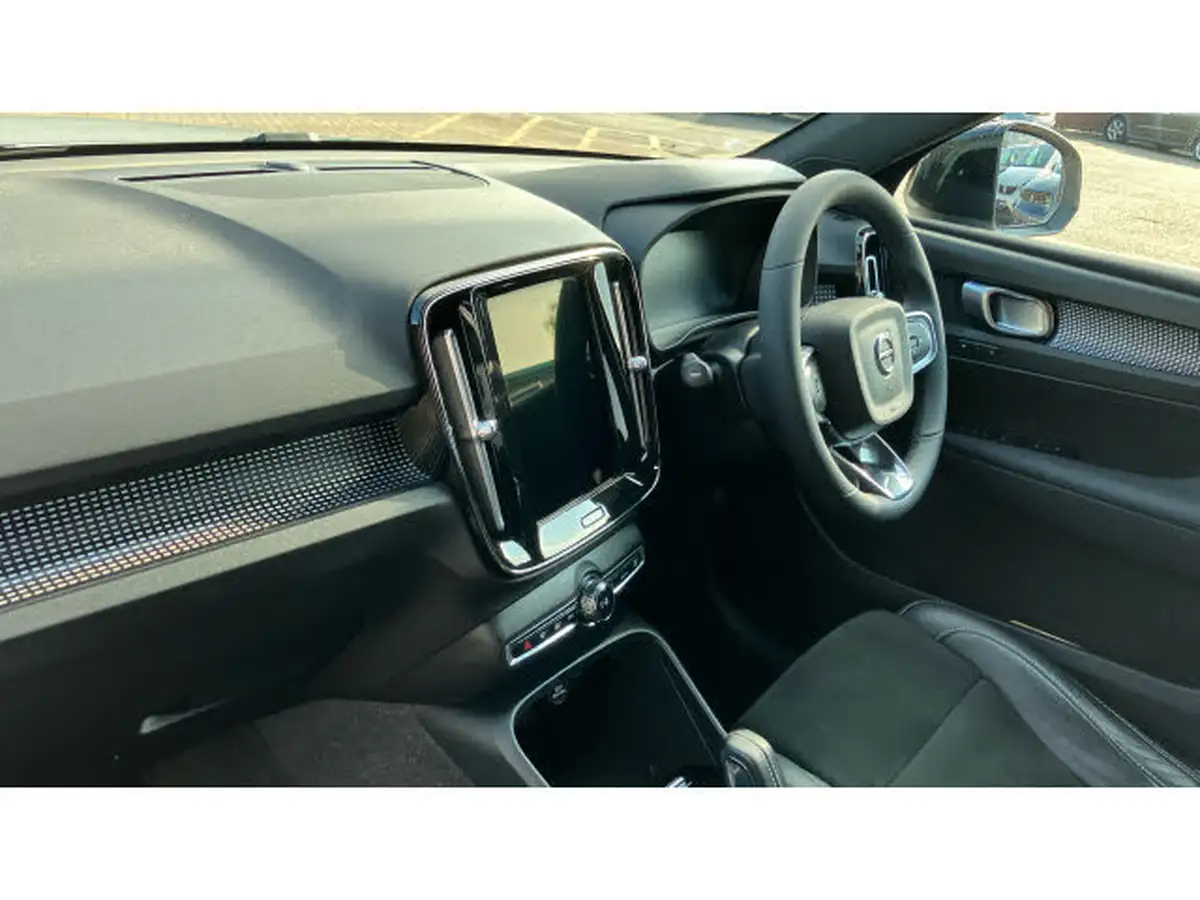 2022-volvo-xc40-15-t5-r-design-pro-big-8