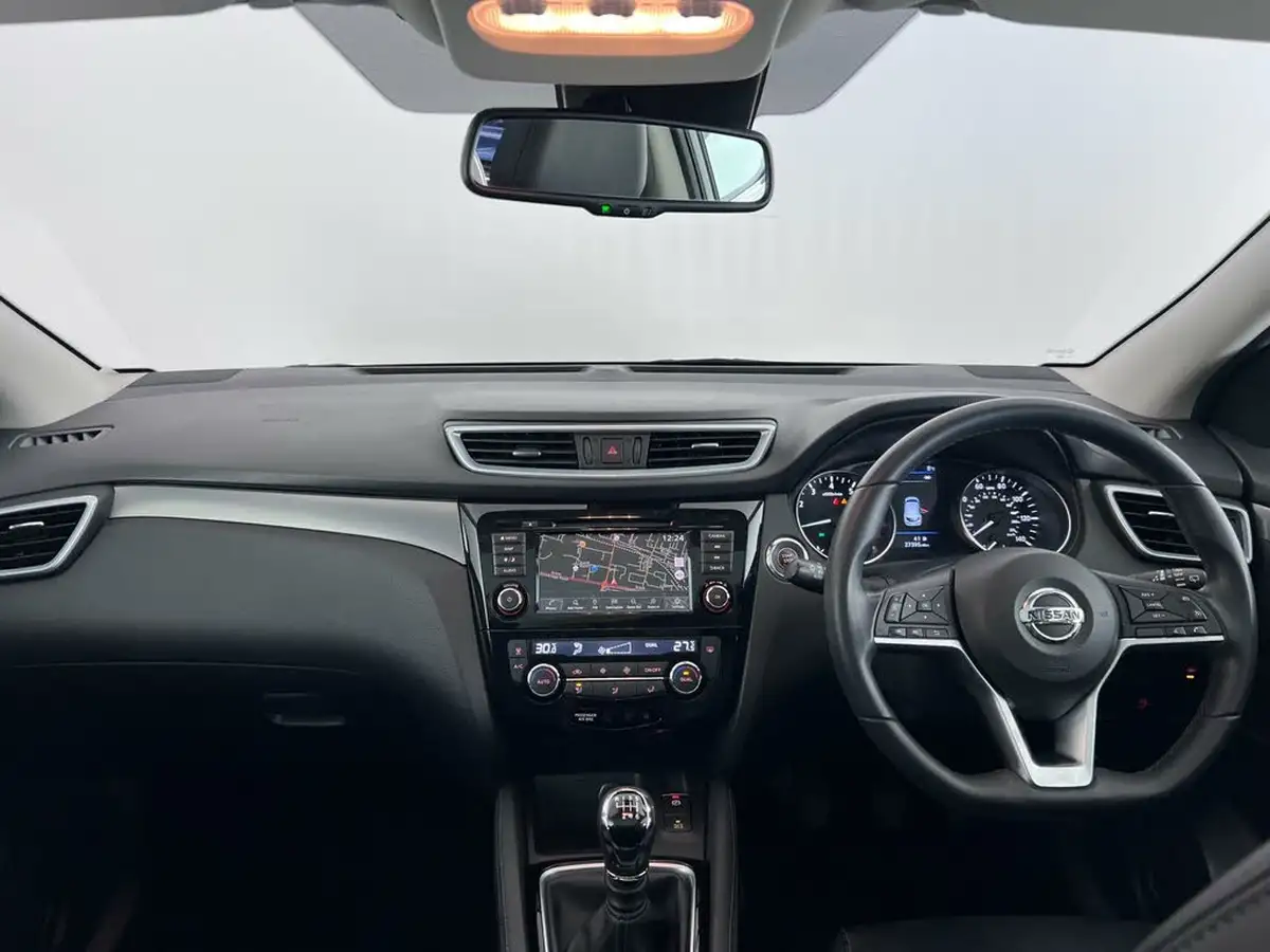 2021-nissan-qashqai-13-dig-t-n-motion-140ps-big-20