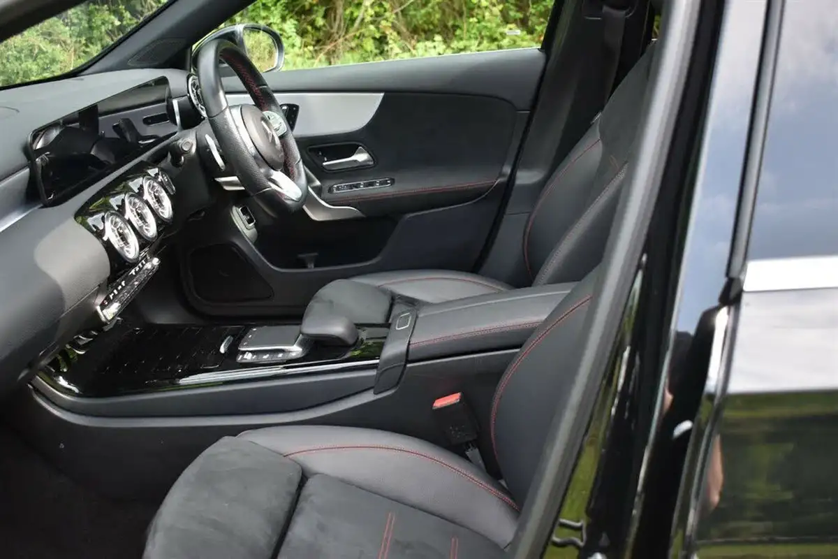 2021-mercedes-benz-a-class-13-a250e-amg-line-premium-plus-saloon-4d-big-28