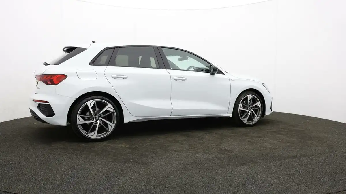 2022-audi-a3-15-35-tfsi-edition-1-sportback-5d-s-tronic-big-26