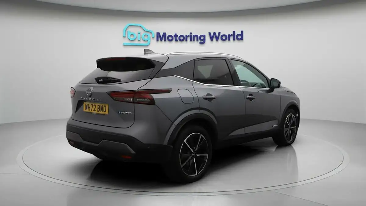 2023-nissan-qashqai-15-tekna-big-7