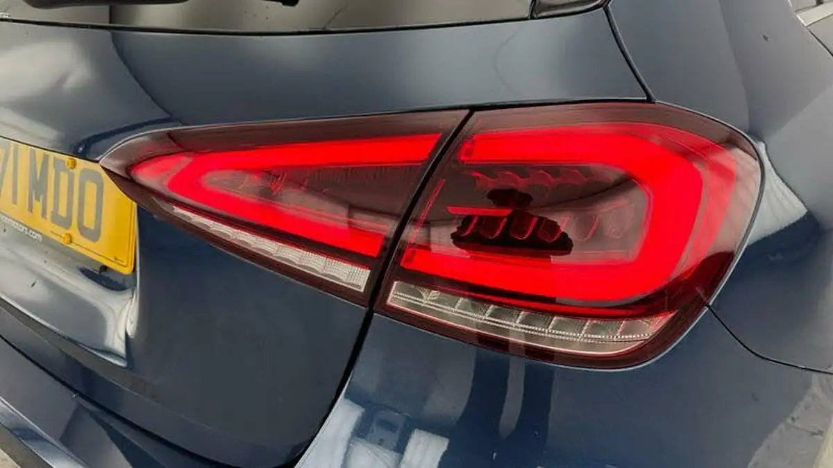 2022-mercedes-benz-a-class-13-a180-sport-executive-edition-hatchback-5d-7g-dct-big-28